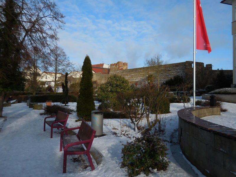 Datei:Strausee an der Stadtmauer am strausee31983150223 b94b9cfd5f o.jpg