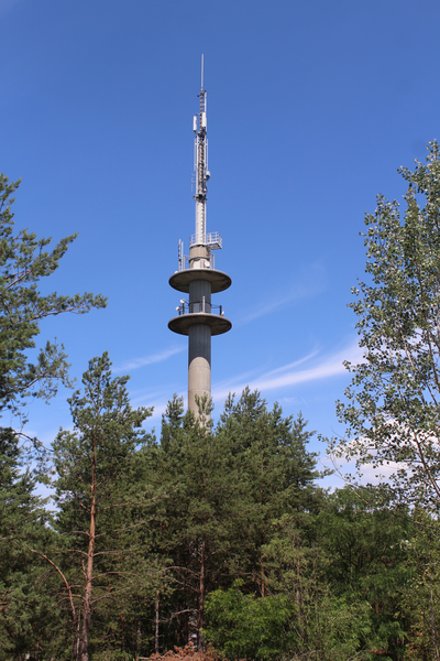 Datei:Fernmeldeturm Strausberg am 11 Juli 2023 Biild1.png