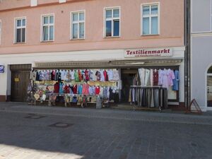 Textilienmarkt2.JPG